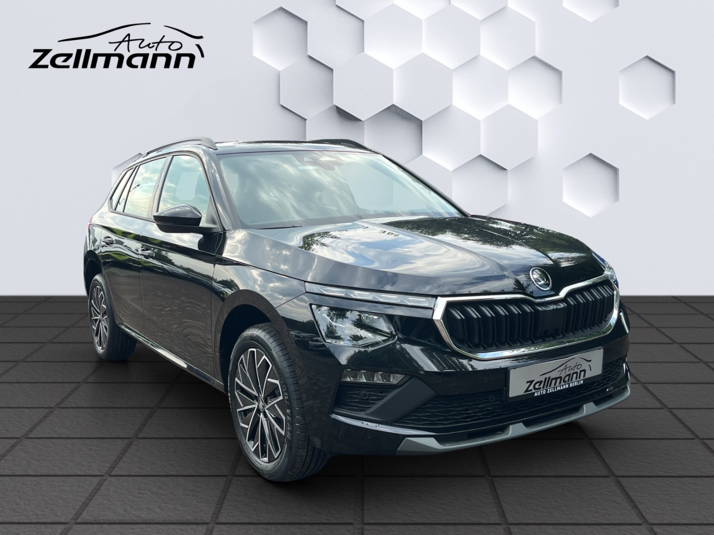 Kamiq Tour StandHZG AHK-klappbar Panorama Navi Digitales Cockpit 360 Kamera LED Blendfreies Fernl.