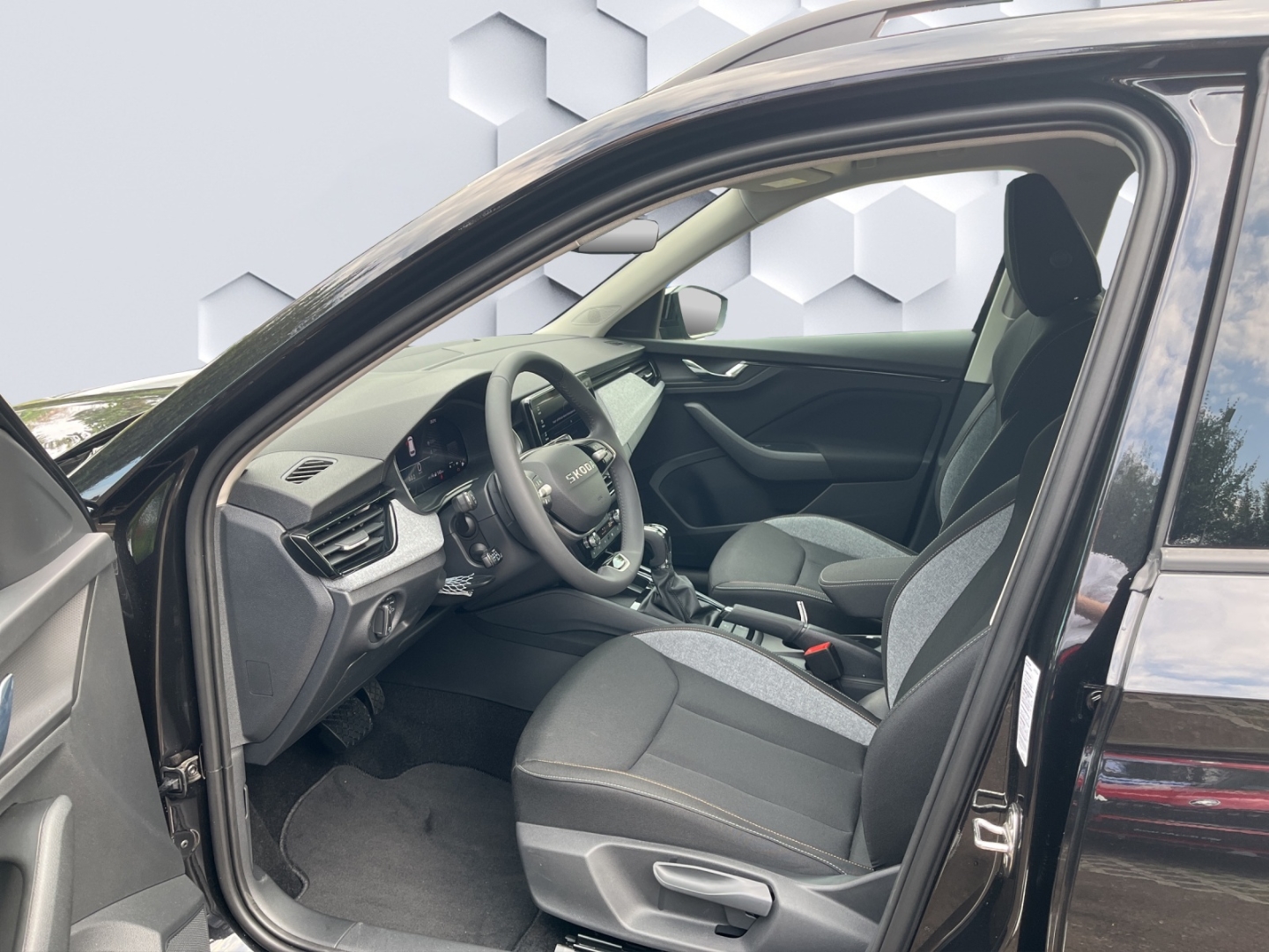 Kamiq Tour StandHZG AHK-klappbar Panorama Navi Digitales Cockpit 360 Kamera LED Blendfreies Fernl.