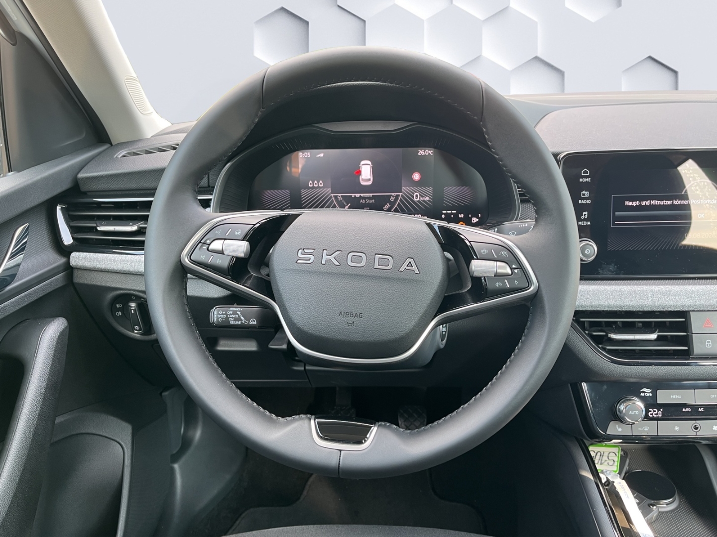 Kamiq Tour AHK-klappbar Digitales Cockpit LED Blendfreies Fernl. Kurvenlicht Sperrdiff.