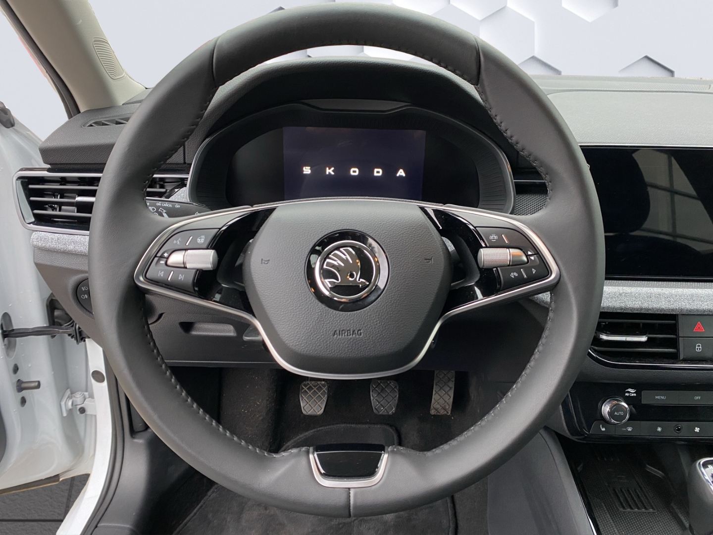 Kamiq Drive 1.0 TSI EU6e Digitales Cockpit LED Sperrdiff. Apple CarPlay Android Auto