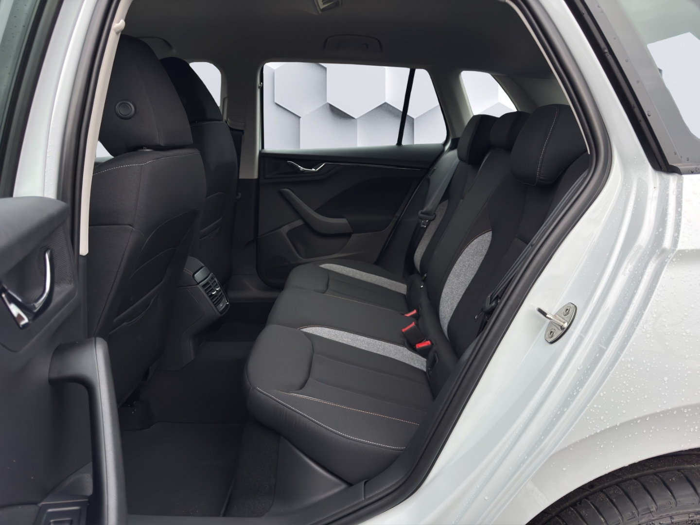 Kamiq Selection 1.0 TSI EU6e Digitales Cockpit LED Sperrdiff. ACC Apple CarPlay Android Auto
