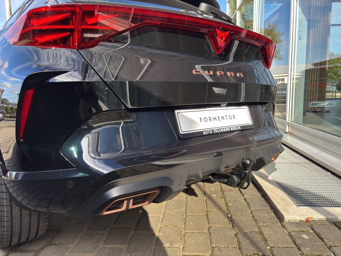 Formentor 1.5l TSI e-Hybrid AHK-klappbar Navi Digit. Cockpit Memory Sitze 360 Kamera AD