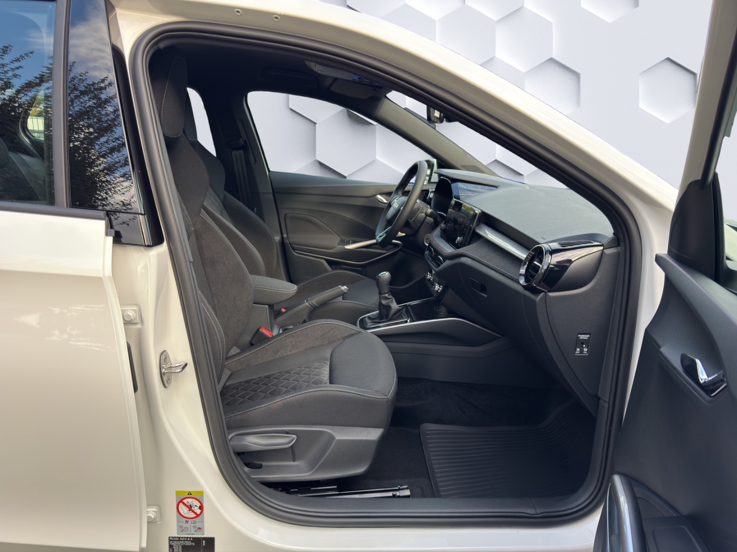 Fabia Selection LED Sperrdiff. ACC Apple CarPlay Android Auto Mehrzonenklima Musikstreaming