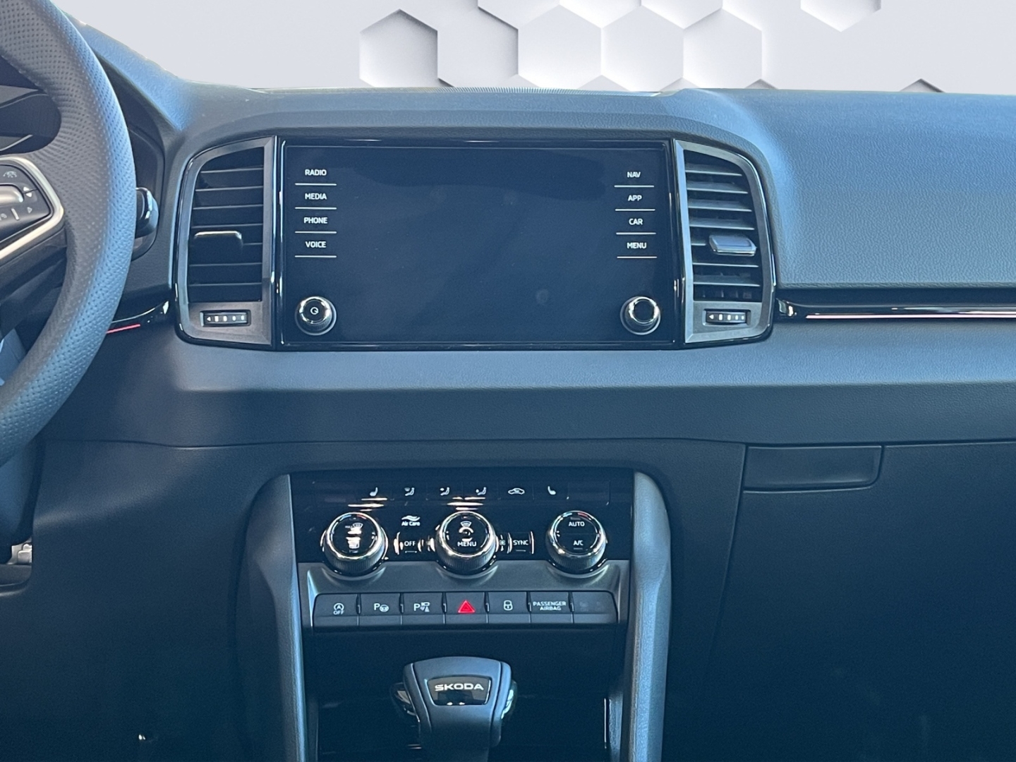 Karoq Sportline Sportpaket AD AHK-el. klappb. Navi Digitales Cockpit Soundsystem 360 Kamera