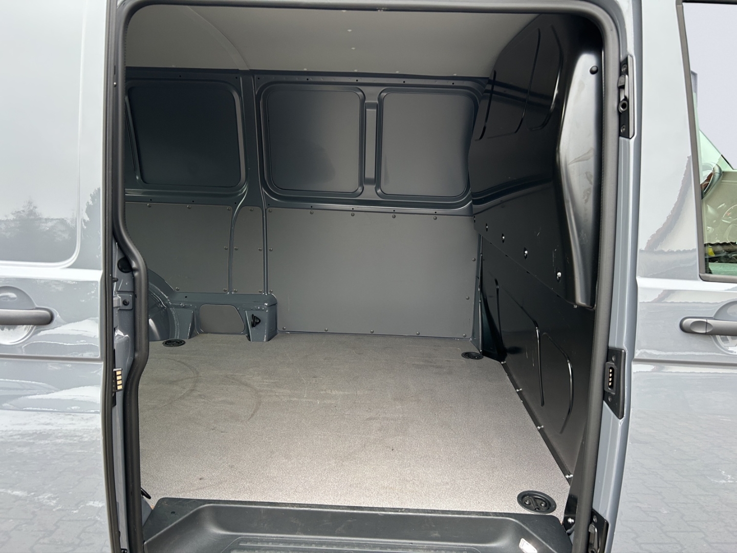 T6.1 Kasten 2,0l TDI 5-Gang AHK Navi LED ACC Apple CarPlay Android Auto