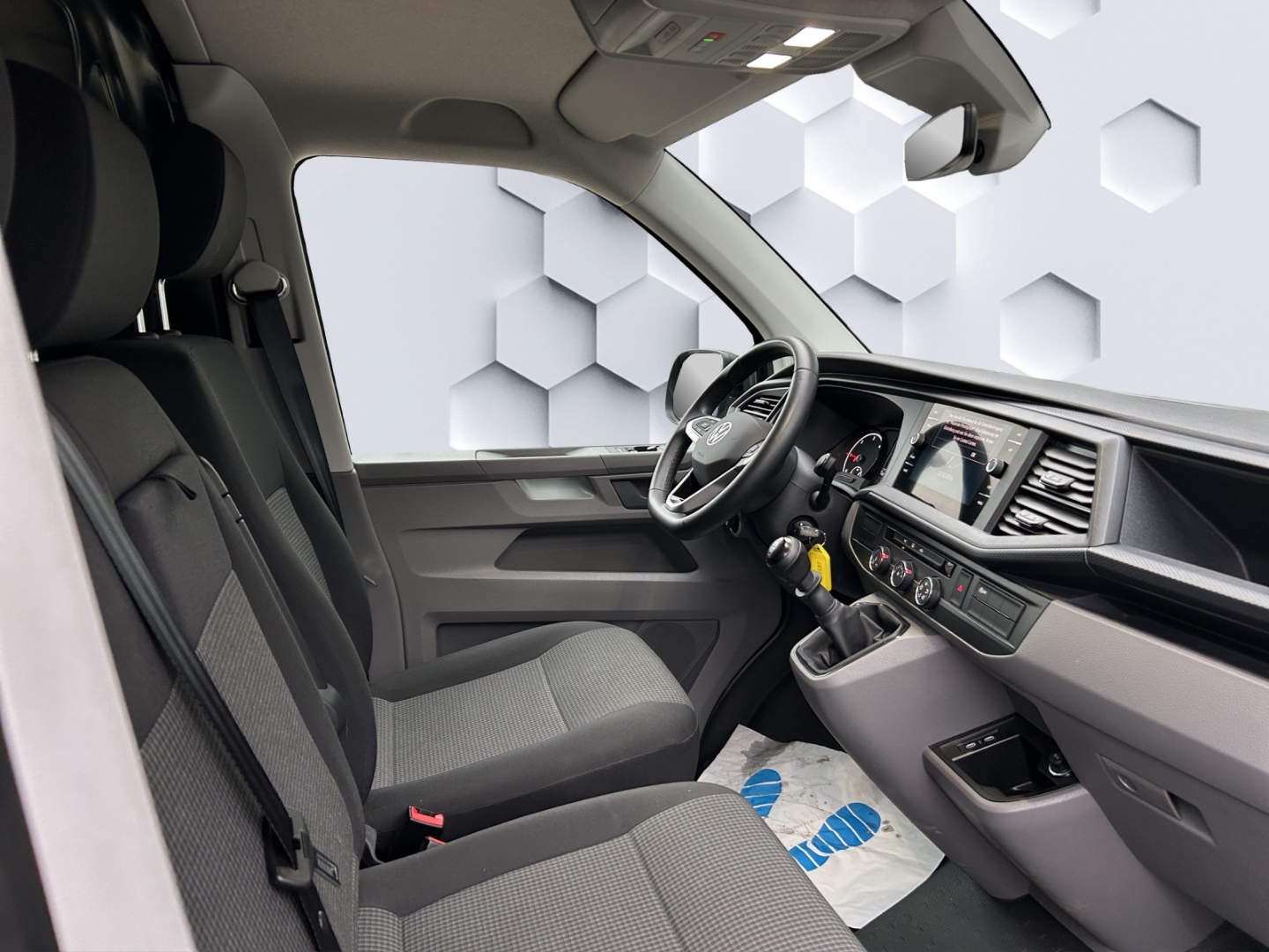 T6.1 Kasten 2,0l TDI 5-Gang AHK Navi LED ACC Apple CarPlay Android Auto