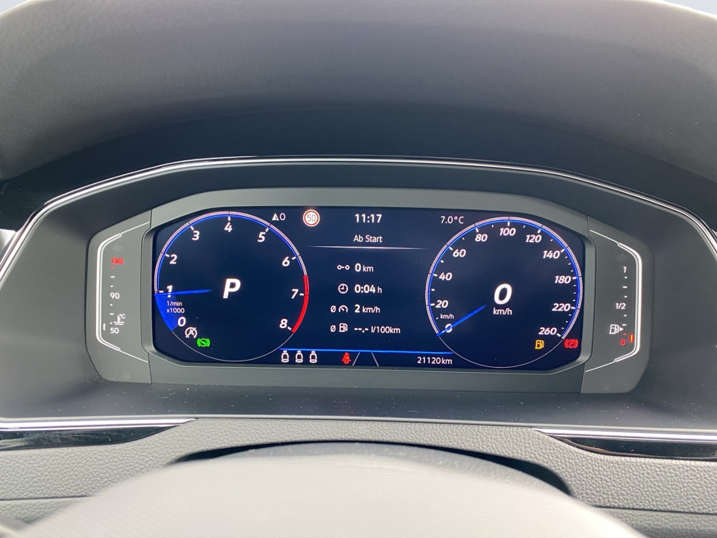 Passat Variant Elegance 1.5 TSI OPF 110 kW 7-Gang-DSG AHZV IQ-Light Navi Digital Cockpit R-Line