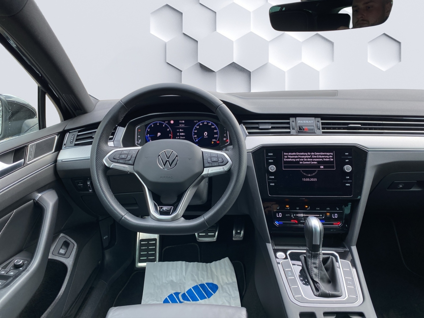 Passat Variant Elegance 1.5 TSI OPF 110 kW 7-Gang-DSG AHZV IQ-Light Navi Digital Cockpit R-Line