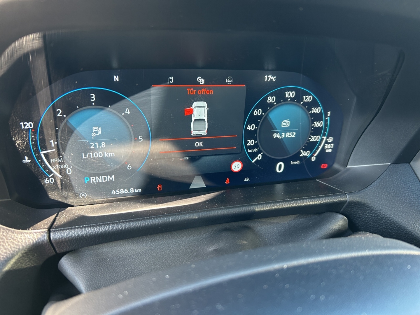 Amarok Aventura DC 3,0l TDI 10-Gang Autom. StandHZG AHK-abnehmbar Navi Leder digitales Cockpit