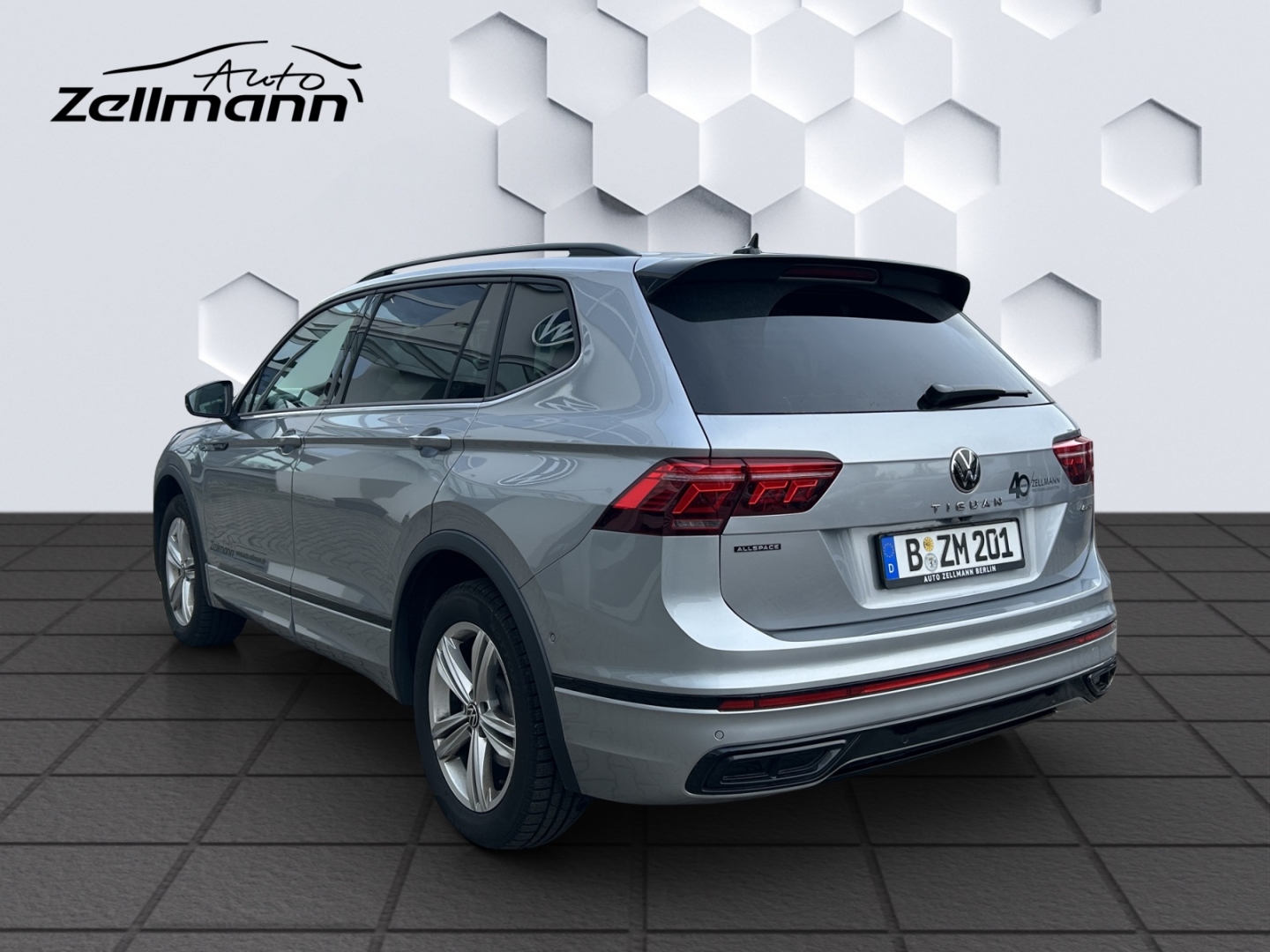 Tiguan Allspace R-Line 2.0 TDI DSG StHz 7.Sitzer