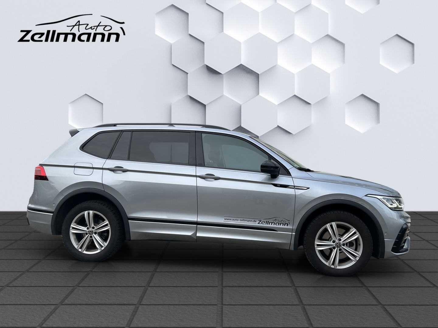 Tiguan Allspace R-Line 2.0 TDI DSG StHz 7.Sitzer