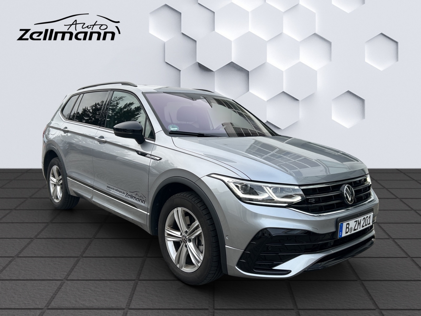 Tiguan Allspace R-Line 2.0 TDI DSG StHz 7.Sitzer