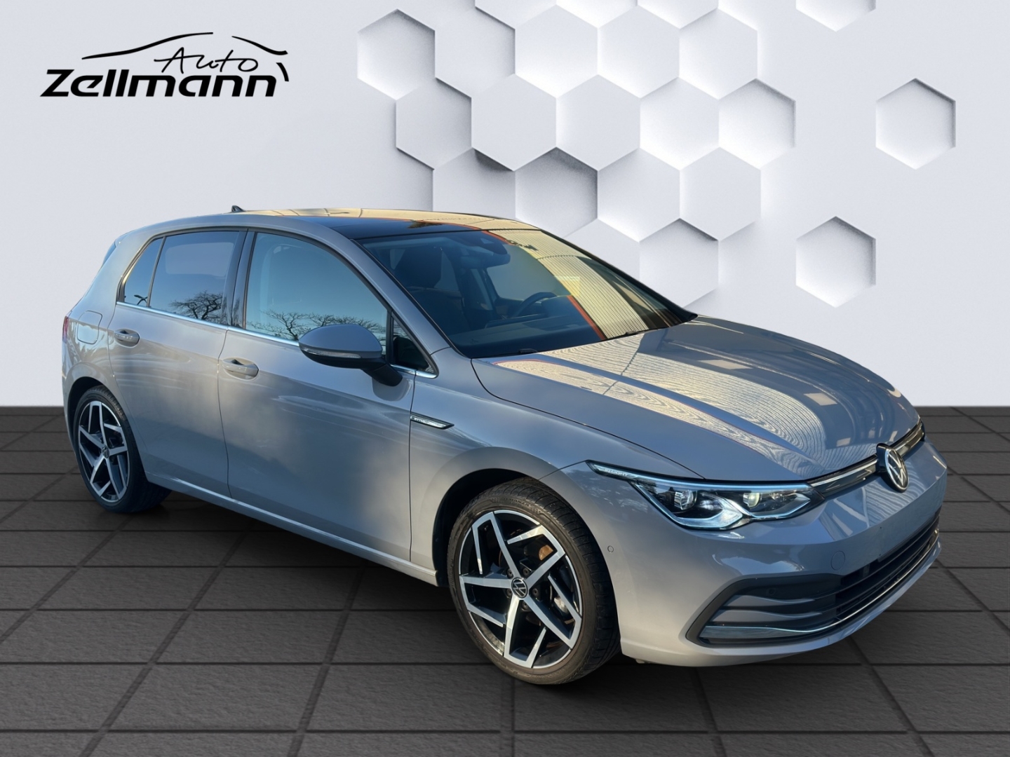 Golf VIII Mildhybrid EU6d-T Style 1.5 eTSI MatrixLED PanoDach HuD ParkAssist ACC Rückfahrkamera Standheizung Sitzheiz