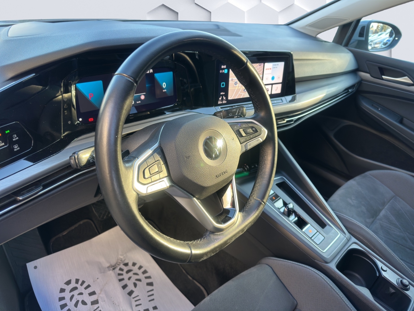 Golf VIII Mildhybrid EU6d-T Style 1.5 eTSI MatrixLED PanoDach HuD ParkAssist ACC Rückfahrkamera Standheizung Sitzheiz