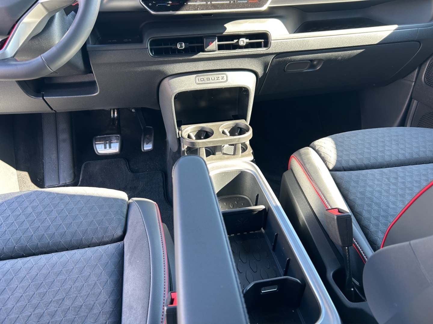 ID. Buzz GTX 4MOTION Autom.  AHK SHZ Verkehrszeichenerk.
