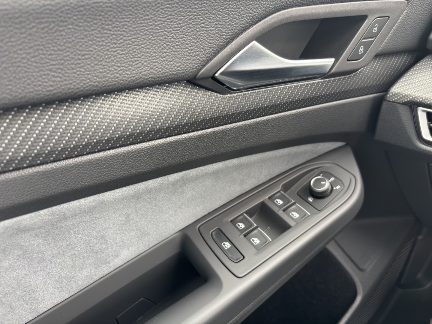 Golf Variant VIII Mildhybrid EU6d R-Line 1.5 eTSI 96KW DSG