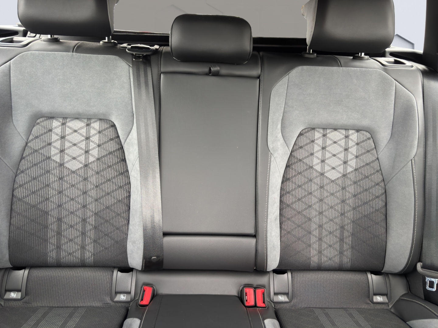 Golf Variant VIII Mildhybrid EU6d R-Line 1.5 eTSI 96KW DSG