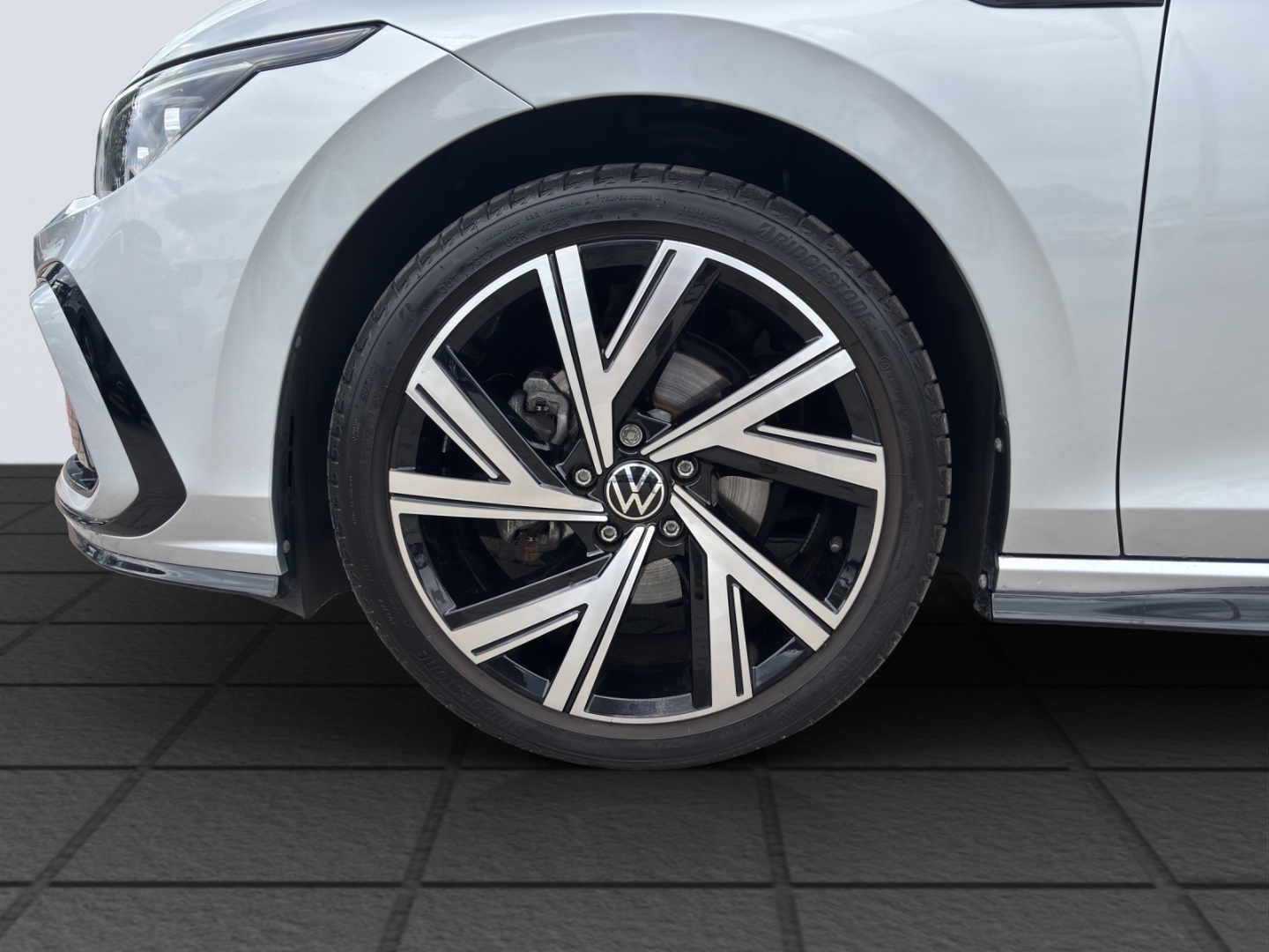 Golf Variant VIII Mildhybrid EU6d R-Line 1.5 eTSI 96KW DSG