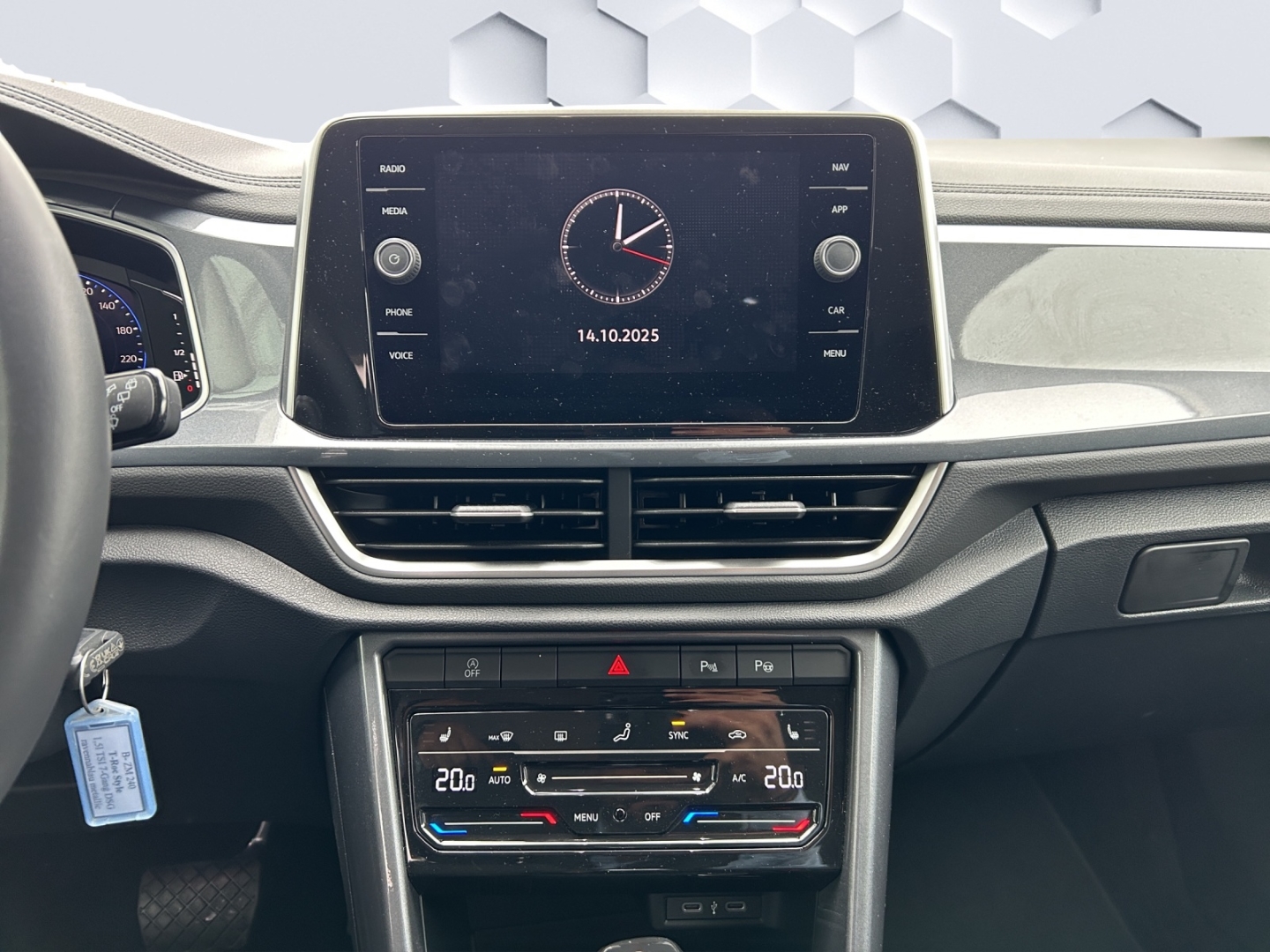 T-Roc 1.5l TSI DSG Navi IQ Light & Drive W+S Reifen