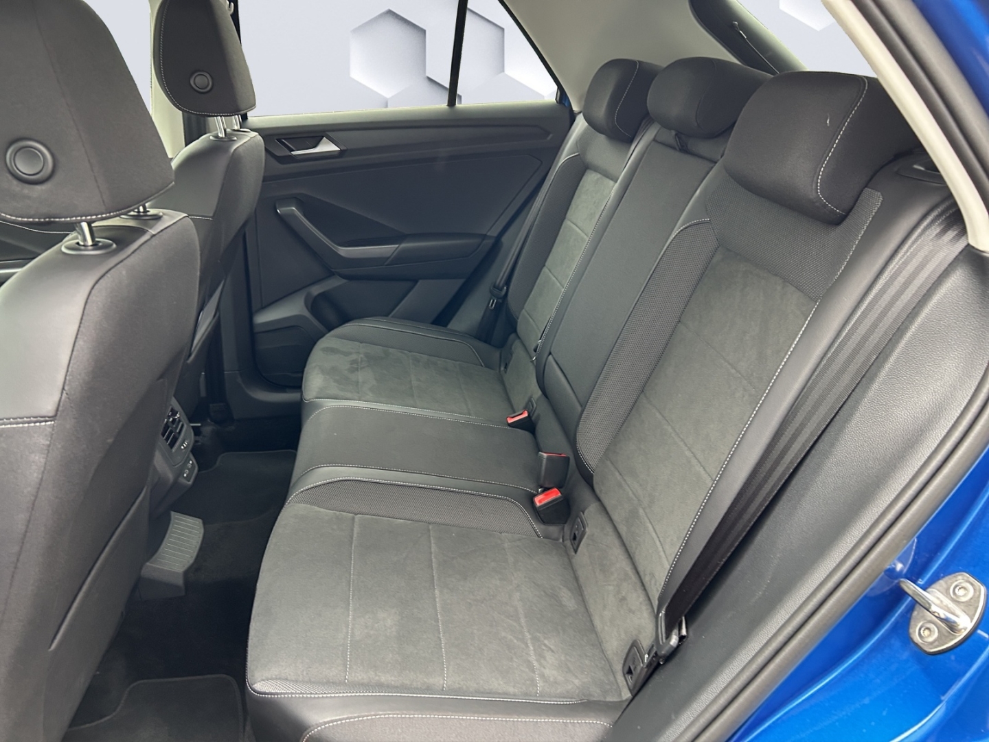 T-Roc 1.5l TSI DSG Navi IQ Light & Drive W+S Reifen