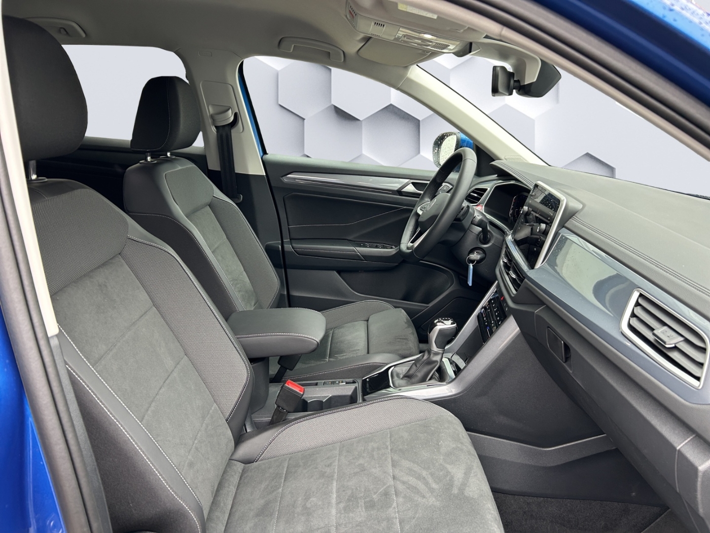 T-Roc 1.5l TSI DSG Navi IQ Light & Drive W+S Reifen