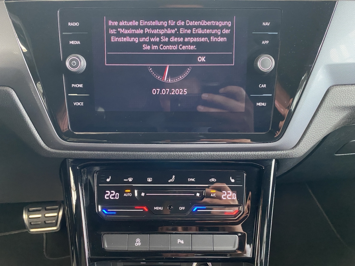 Touran Highline R-Line 1.5TSi DSG 110kW AHZV LED AppConnect PDC Rückfahrkamera