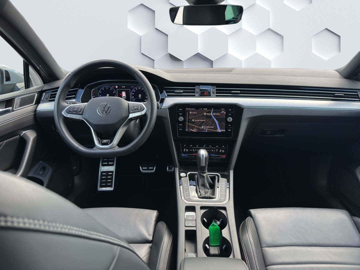 Passat 1.5TSi DSG AHZV LED Rückfahrkamera FrontAssist ParkAssist Sitzheizung