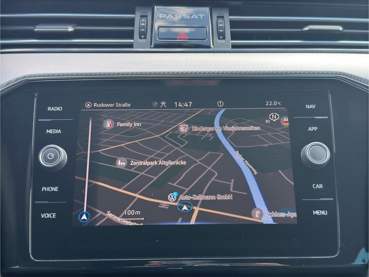 Passat 1.5TSi DSG AHZV LED Rückfahrkamera FrontAssist ParkAssist Sitzheizung