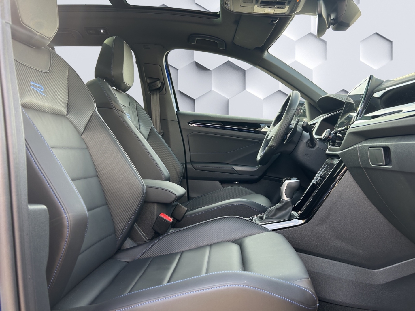 T-Roc R 2.0l TSI 4MOTION DSG El. Panodach Navi Leder AD AHK-abnehmbar Digitales Cockpit