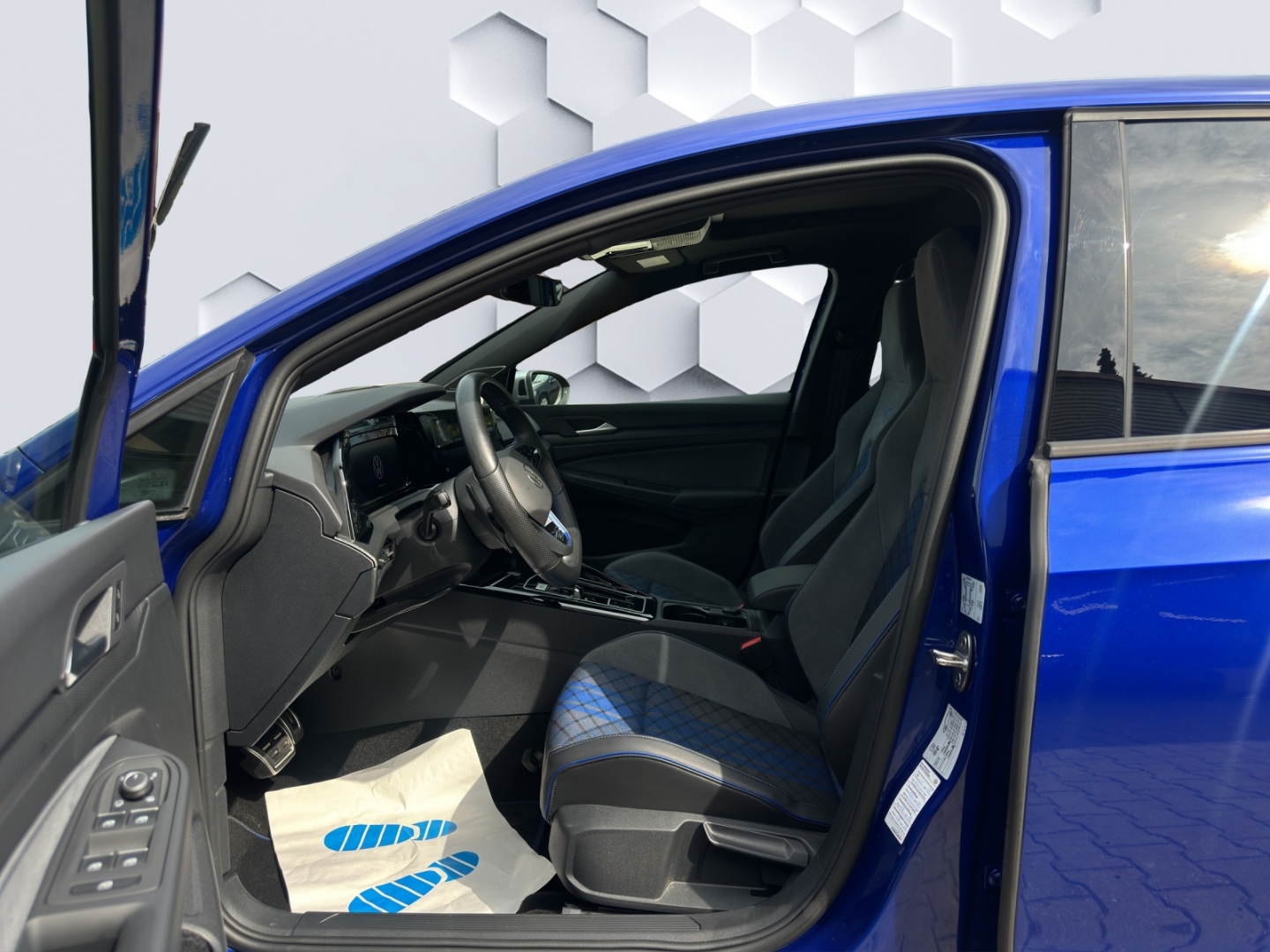 Golf R VIII 2.0 TSI 4Motion DSG 235kW LED HuD App-Connect