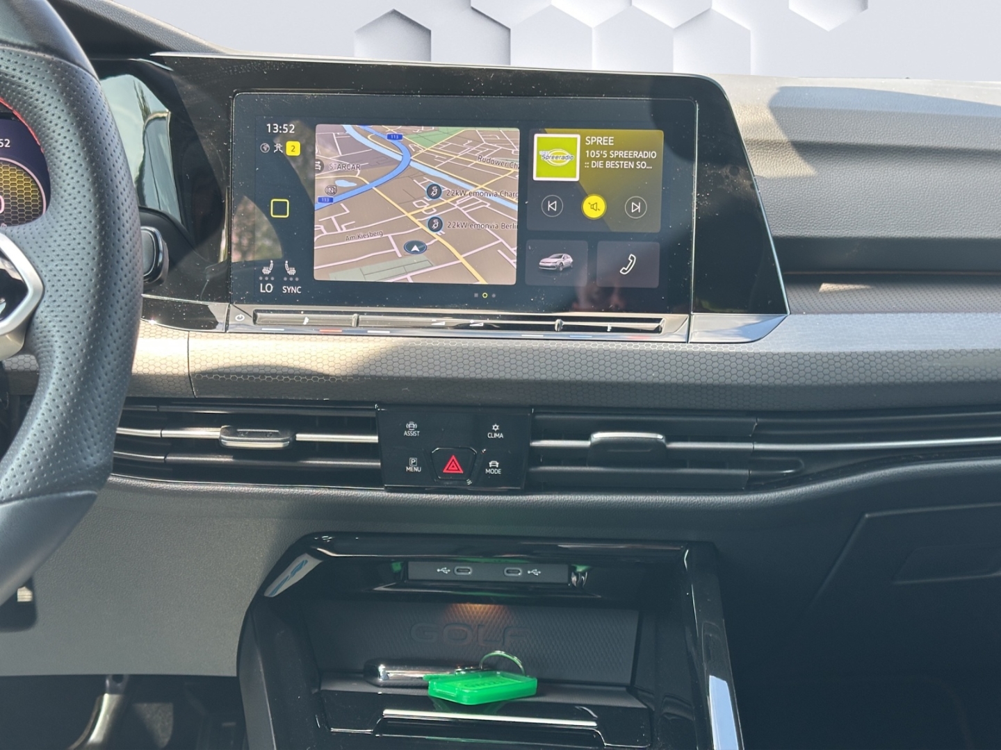 Golf GTI VIII 2.0 TSI 180 TSID7F AHZV HuD PDC ACC DCC Rückfahrkamera