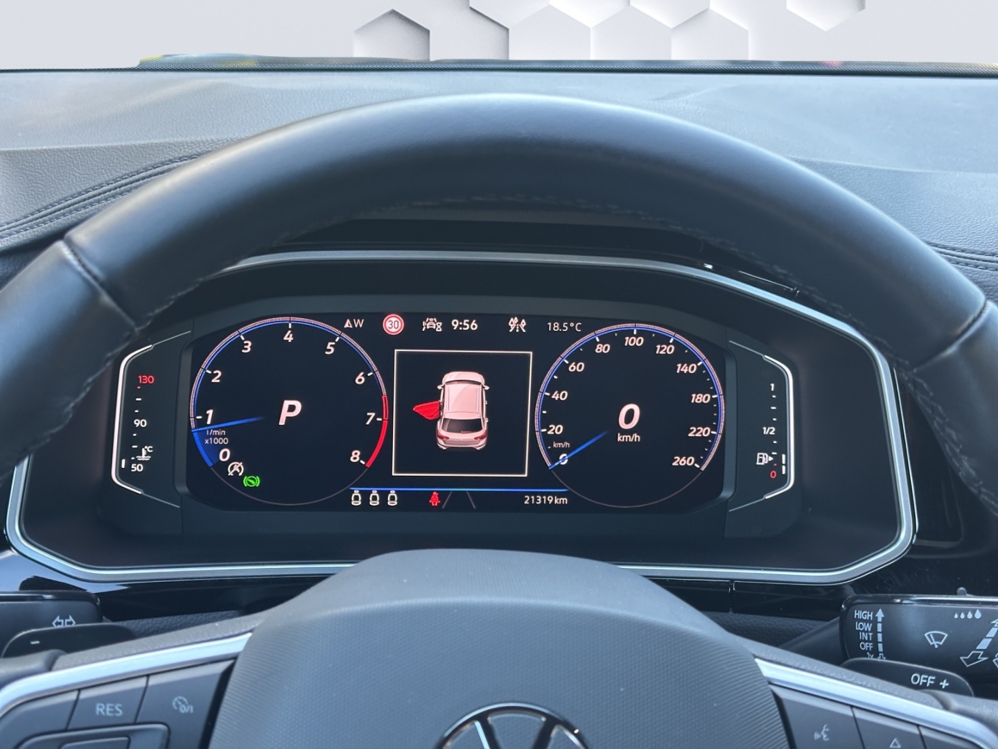 T-Roc 1.5 TSI EU6d 1.5TSi DSG R-Line LED Matrix AHZV Rückfahrkamera