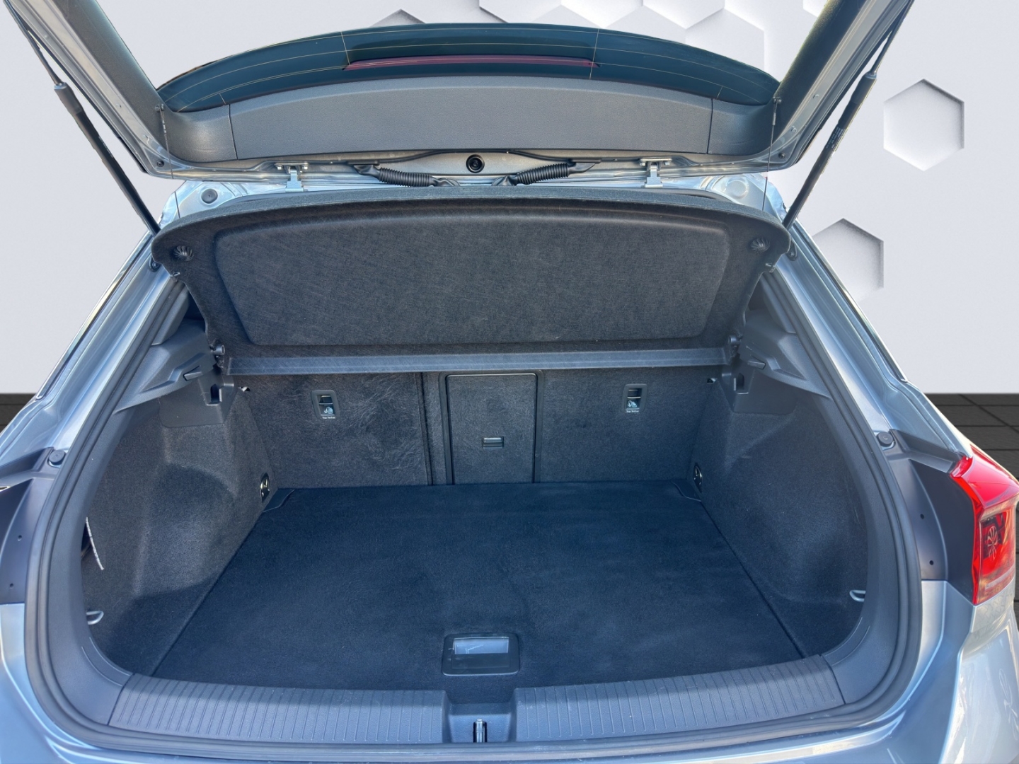 T-Roc 1.5 TSI EU6d 1.5TSi DSG R-Line LED Matrix AHZV Rückfahrkamera