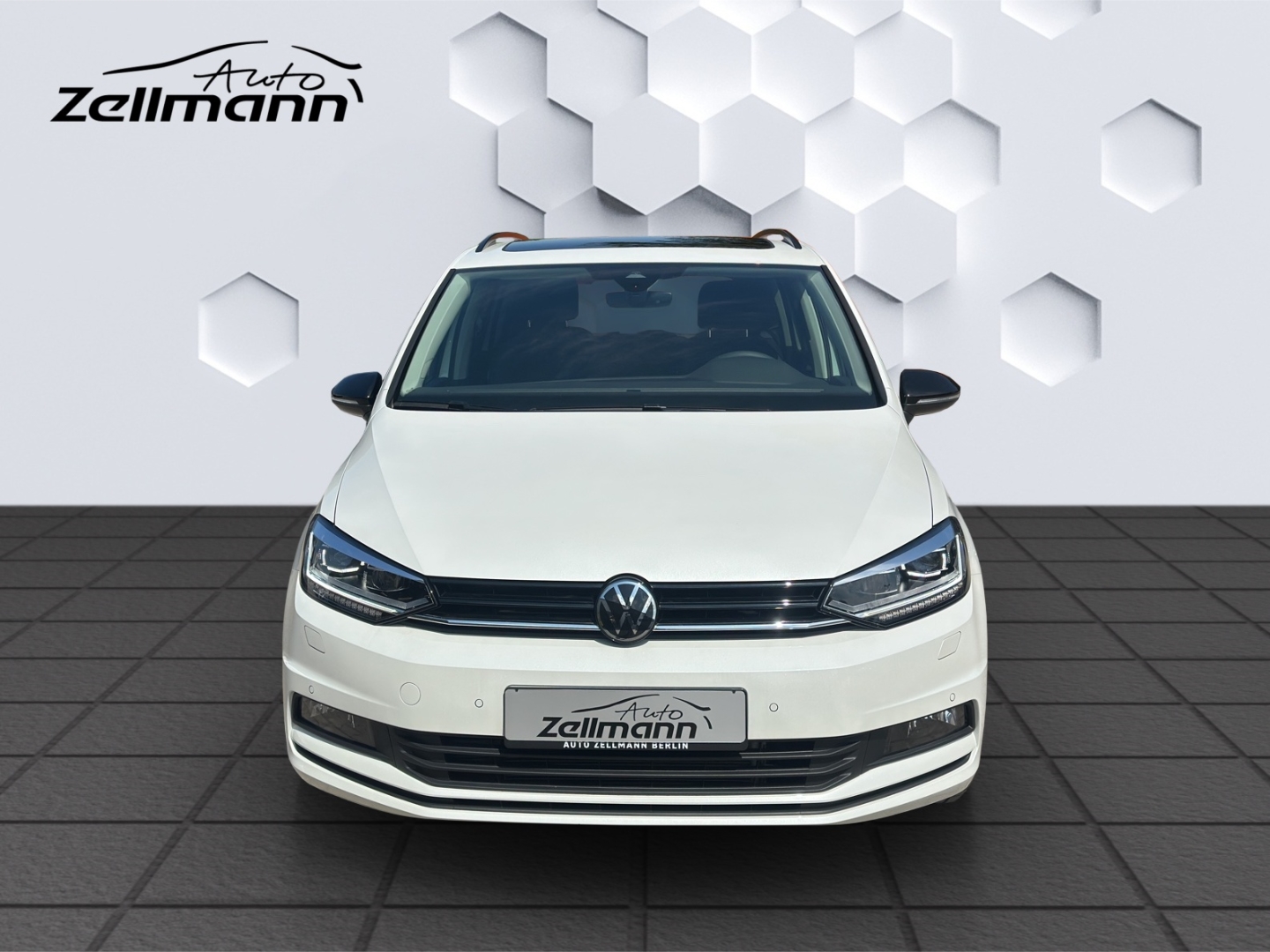 Touran Highline 1.5l DSG StHz Panodach Navi AHK