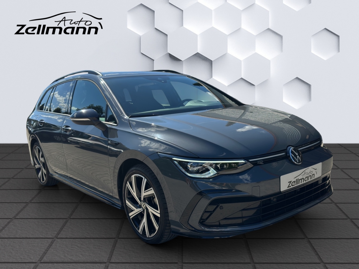 Golf Variant Mildhybrid VIII 1.5 eTSI R-Line DSG 96kW LED AHZV Rückfahrkamera