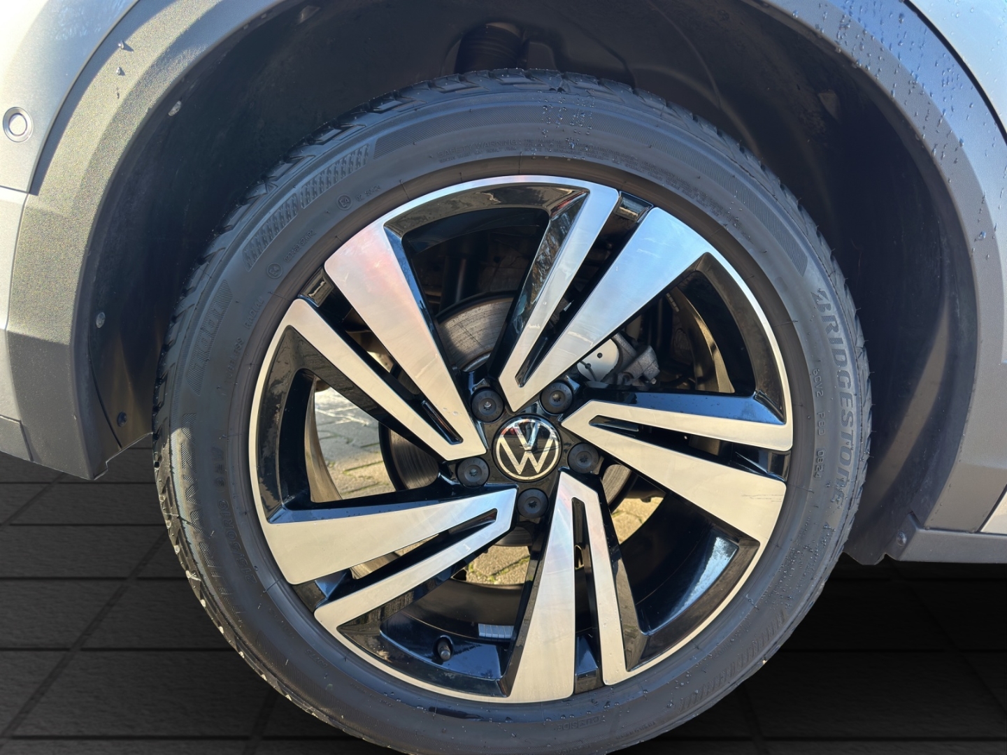 T-Roc 1.5 TSI R-Line DSG AHZV LED PDC Rückfahrkamera