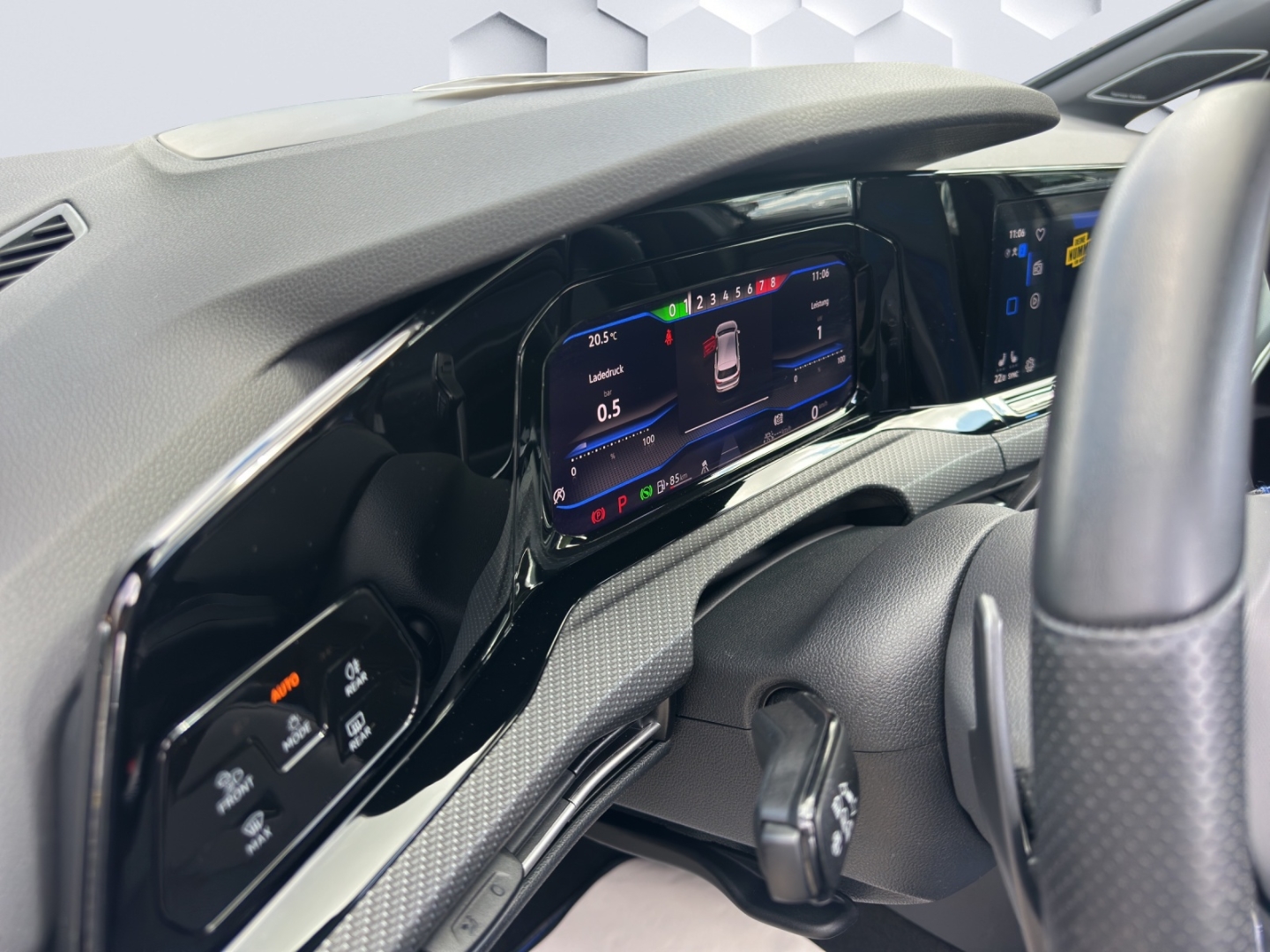 Golf R VIII 2.0 TSI 4Motion LED PanoDach HuD Rückfahrkamera