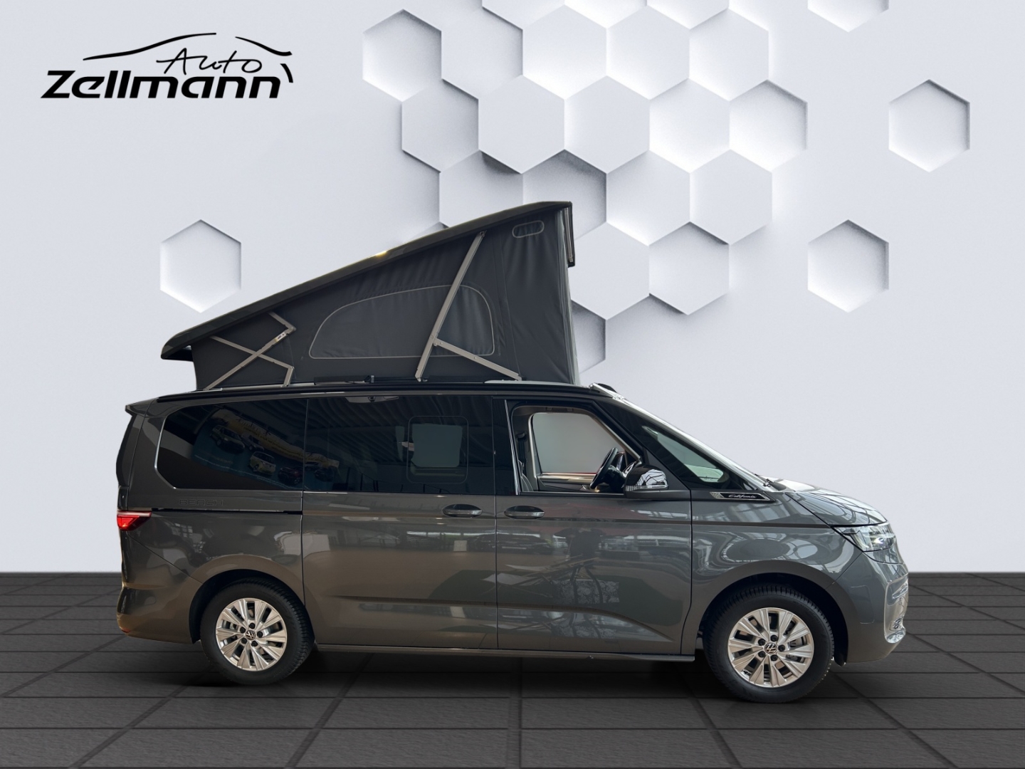 T7 California Beach Tour 2,0l TSI DSG StandHZG AHK Navi Klimaautom SHZ Keyless Verkehrszeichenerk.