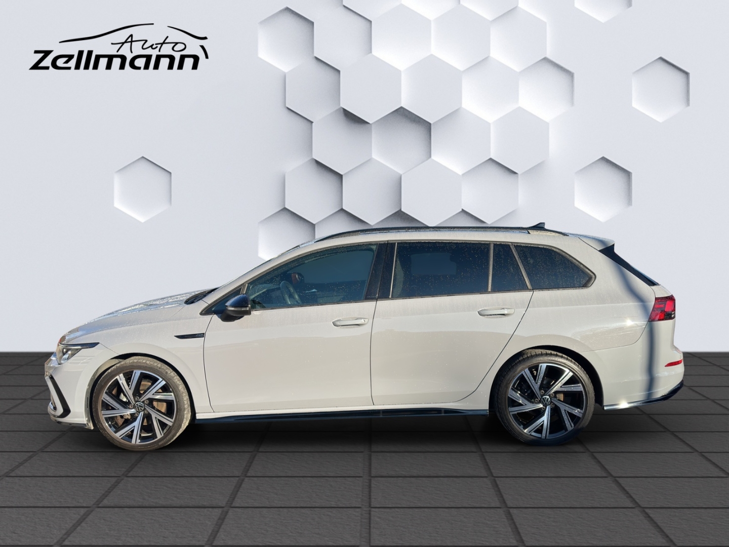 Golf Variant VIII 1.5 eTSI R-Line DSG 96kW LED AHZV Rückfahrkamera