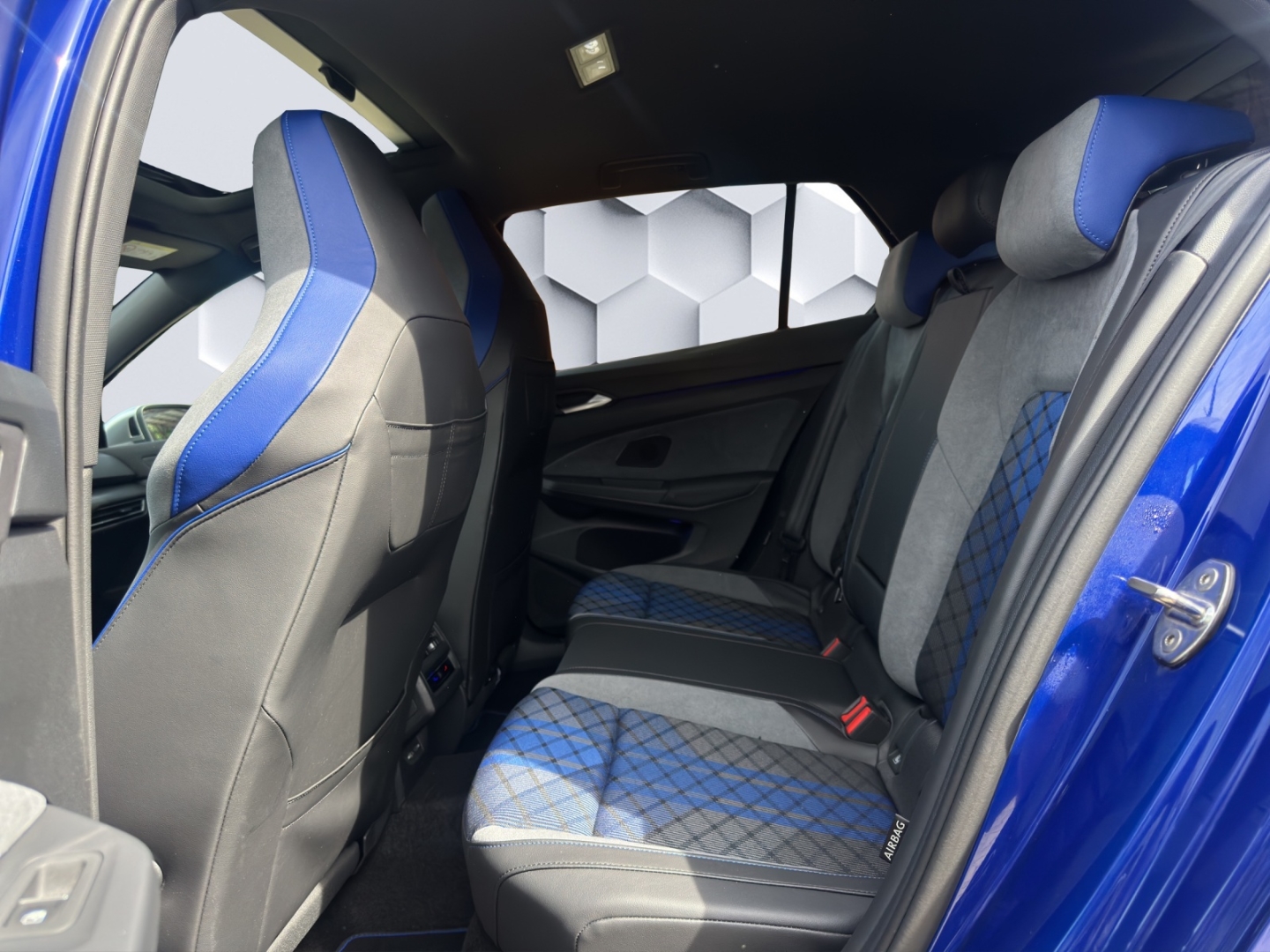 Golf R 2.0 TSI 4Motion DSG 235kW Panoschiebedach HuD Sitzheizung