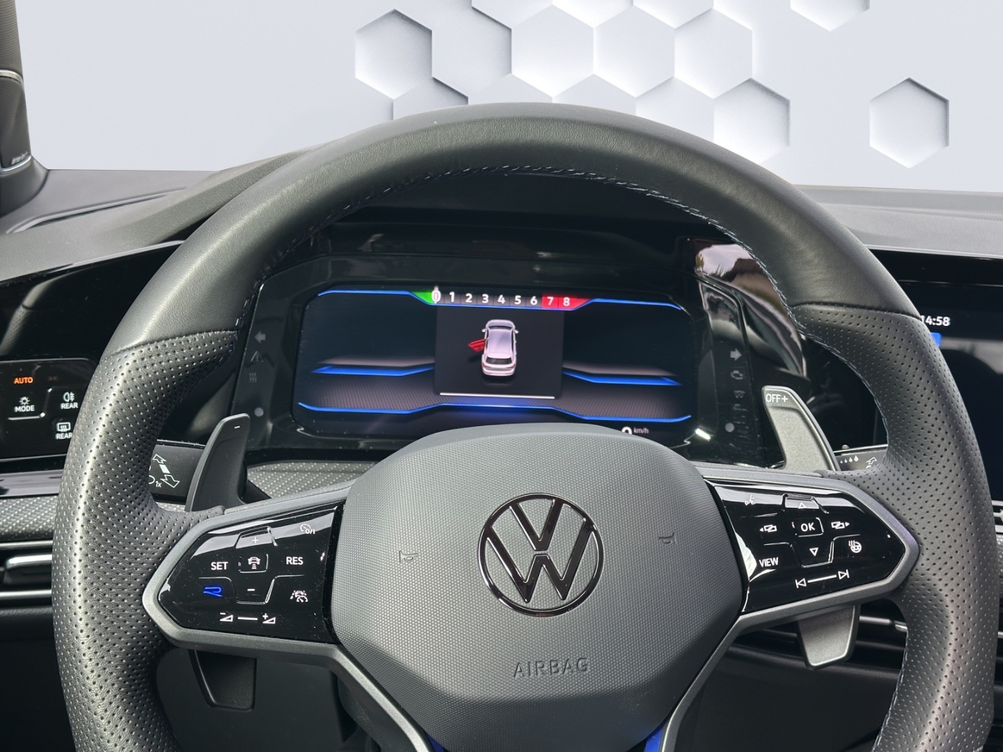 Golf R VIII 2.0 TSI 4Motion DSG 235kW LED PanoSchiebedach