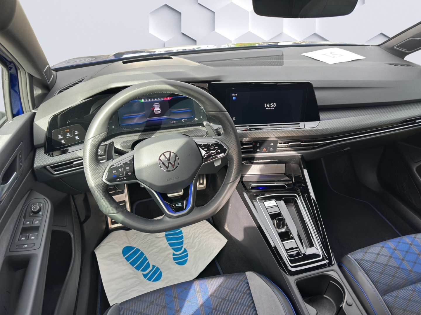 Golf R VIII 2.0 TSI 4Motion DSG 235kW LED PanoSchiebedach