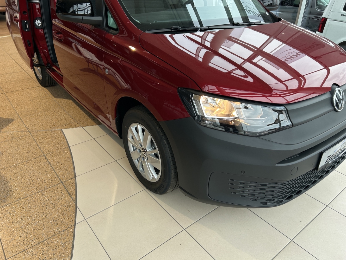 Caddy 2,0 l TDI 6.Gang AHK-abnehmbar 2-Zonen-Klimaautom DAB SHZ Keyless Entry Keyless