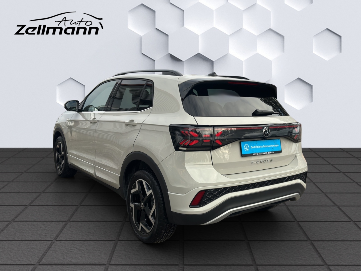 T-Cross R-Line 1.5 l TSI 110 kW DSG AHZV LED GJR PDC ACC Rückfahrkamera Sitzheizung