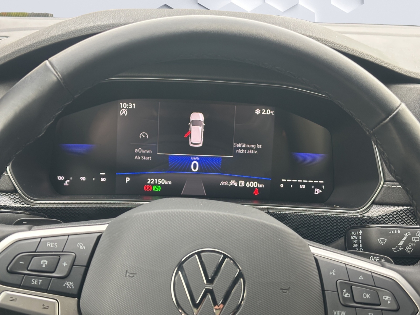 T-Cross R-Line 1.5 l TSI 110 kW DSG AHZV LED GJR PDC ACC Rückfahrkamera Sitzheizung