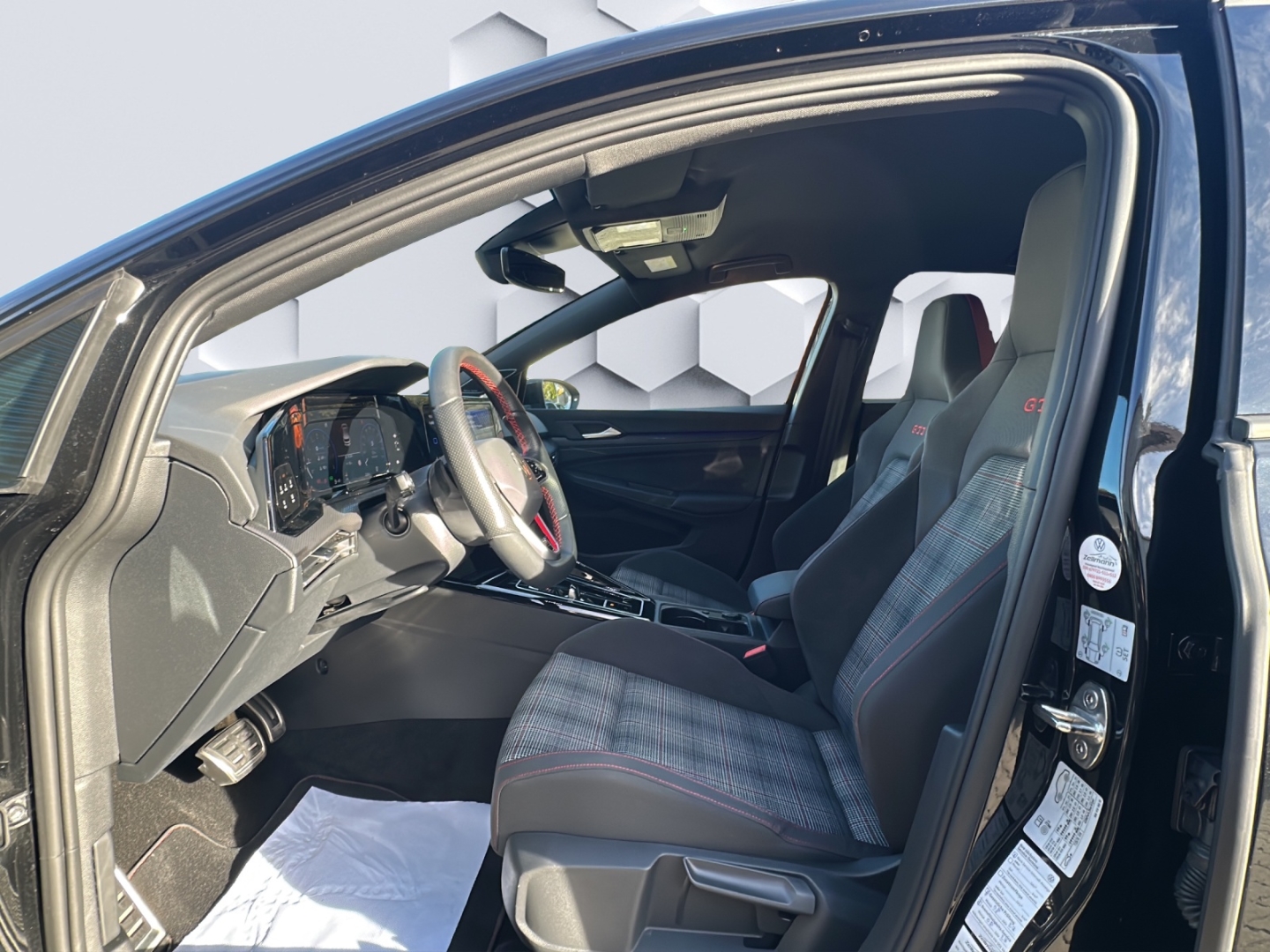 Golf VIII 2.0 TSI OPF 180kW AHZV,MatrixLED,HuD,ACC,Rückfahrkamera,ParkLenkAssist,Sitzheizung