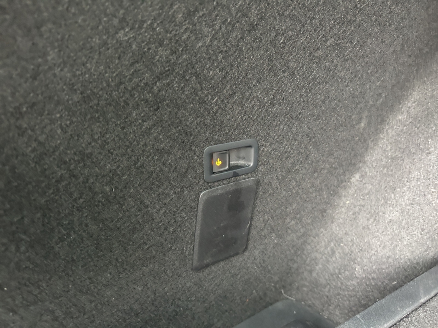 Leon Sportstourer Style 2.0 TDI 110kW AHZV, LED,ACC,Rückfahrkamera,ParkLenkAssist, Sitzheizung