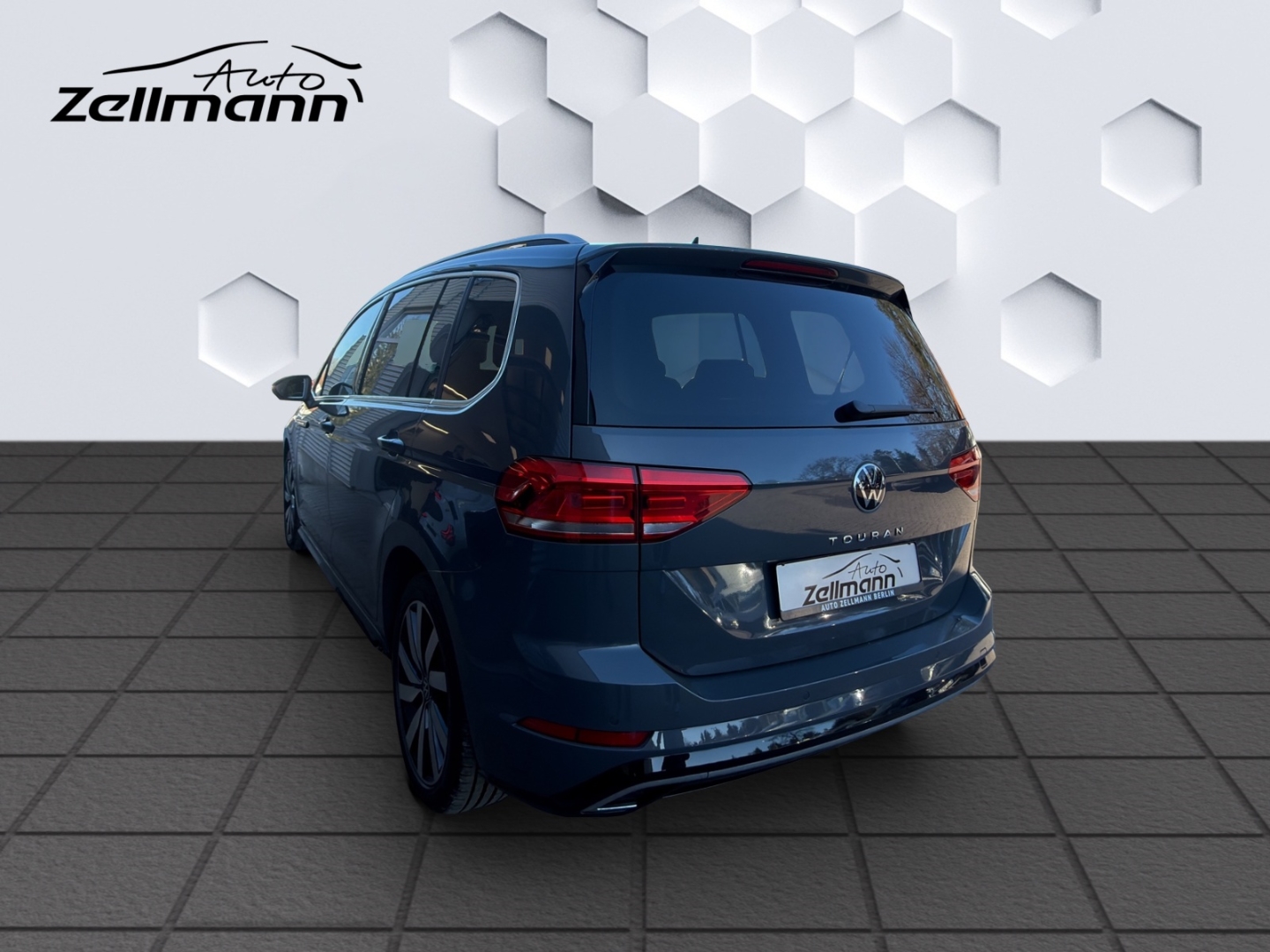 Touran BMT Start-Stopp Highline 1.5TSI AHZV LED PDC ACC Rückfahrkamera Sitzheizung