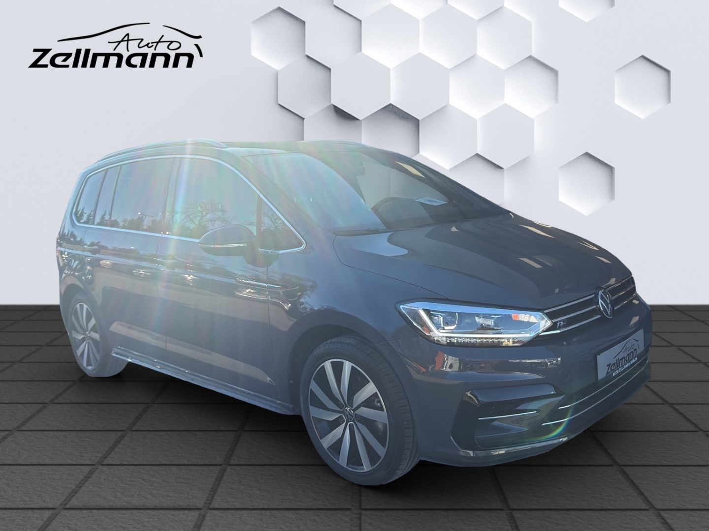Touran BMT Start-Stopp Highline 1.5TSI AHZV LED PDC ACC Rückfahrkamera Sitzheizung