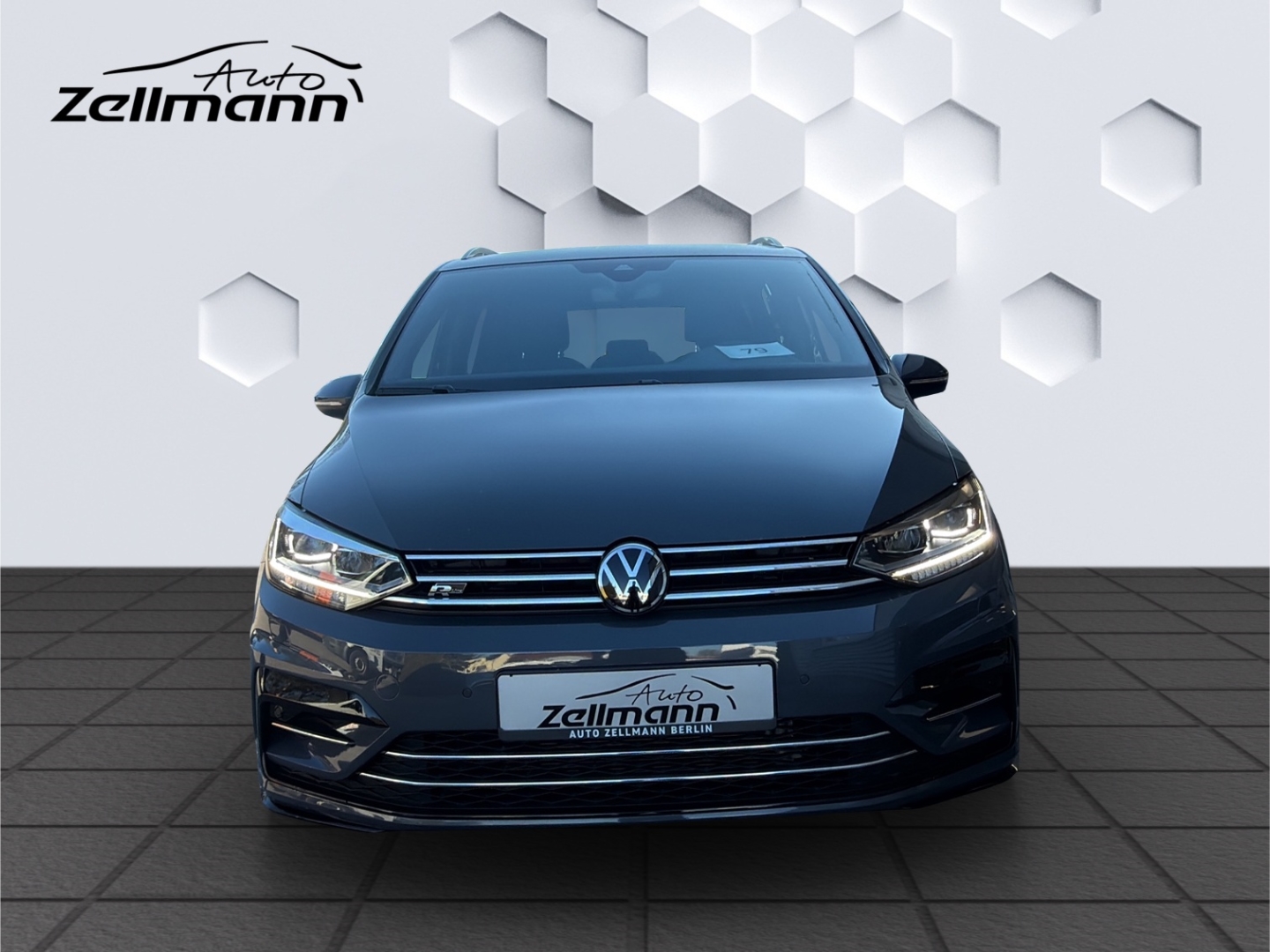 Touran BMT Start-Stopp Highline 1.5TSI AHZV LED PDC ACC Rückfahrkamera Sitzheizung